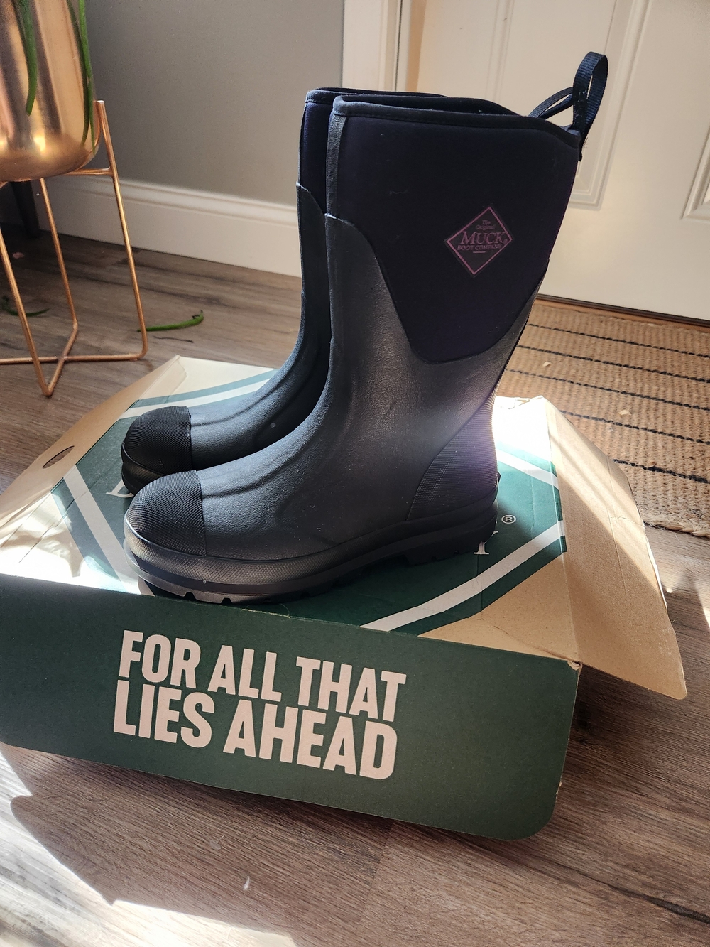 Muck Boot Company Women's Chore Classic Mid Boots